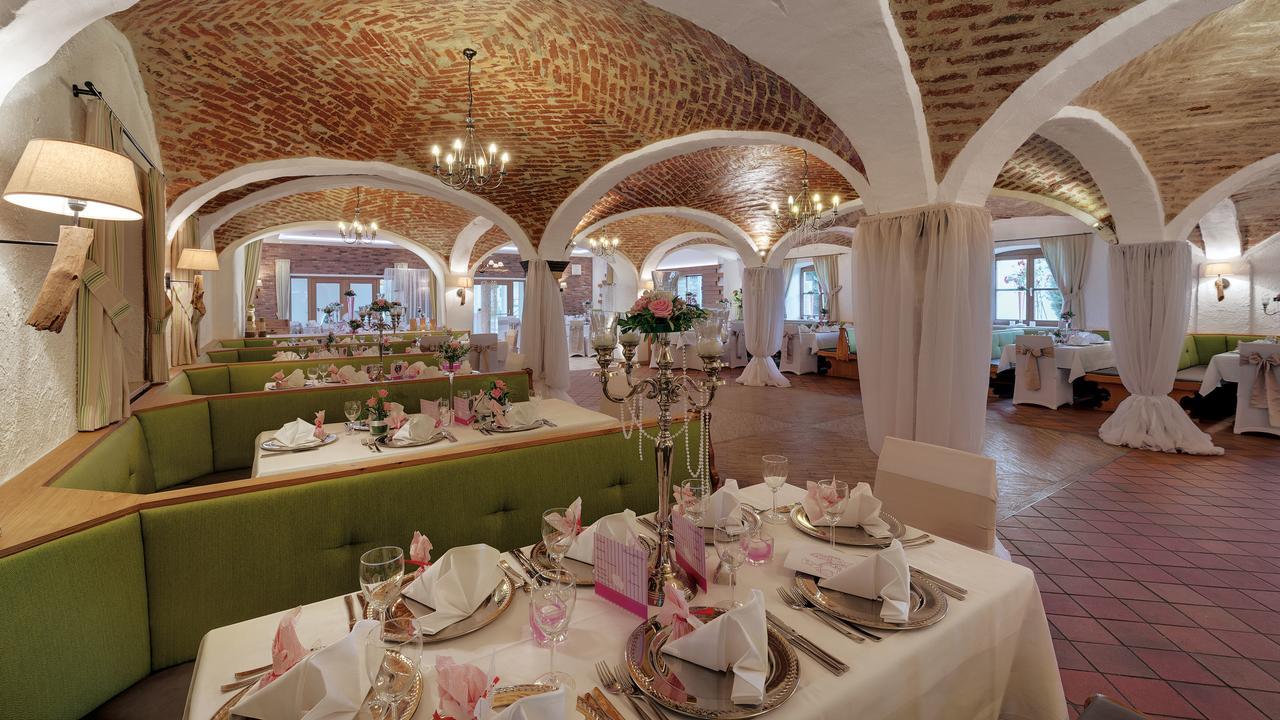 Gasthaus Forster Am See - Eching Bei Landshut Luaran gambar